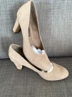 Pumps Tamaris Größe 40 Taupe Bayern - Veitsbronn Vorschau