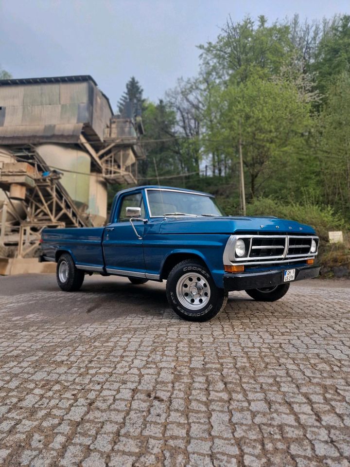 Ford F-100 320 V8 Long in Nümbrecht