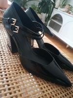 & Other Stories – Spitze Western-Pumps in Schwarz mit Absatz Dresden - Neustadt Vorschau