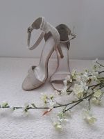 Damenschuhe Silber Glitzer partyschuhe highheels Sandaletten Nordrhein-Westfalen - Steinfurt Vorschau