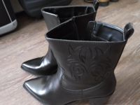 CATWALK COWBOYSTIEFEL Gr. 40 schwarz mit Reißverschluß Hessen - Ortenberg Vorschau