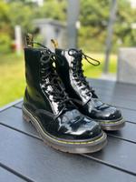Dr. Martens Lackleder schwarz Leipzig - Schönefeld-Abtnaundorf Vorschau