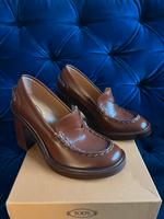 TOD’S Mocassins Mignon Blockabsatz Pumps Loafer 37,5 Bayern - Thurnau Vorschau