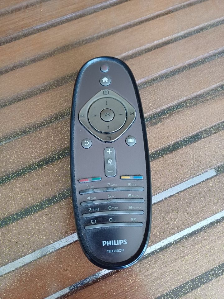 Philips Fernseher 42PFL7695K/02 in Diepholz