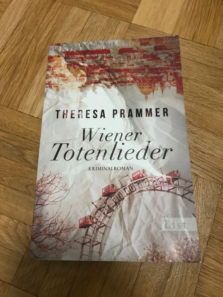 Wiener Totenlieder / Theresa Prammer / Kriminalroman in Essen