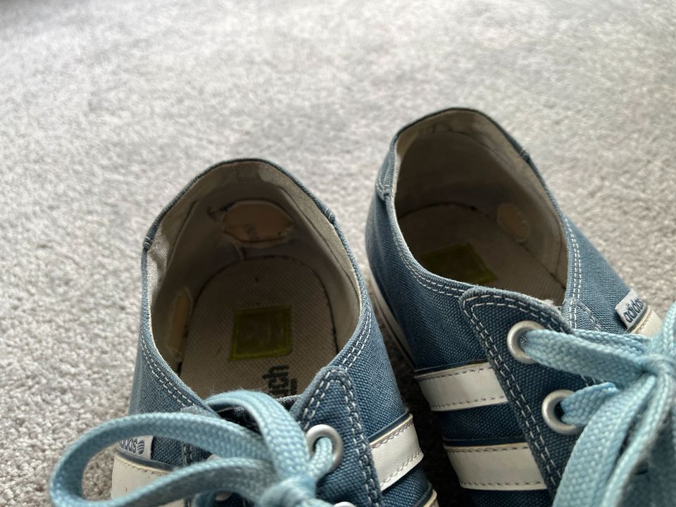 Adidas Canvas Blau/Weiß Gr. 46 in Langenhagen