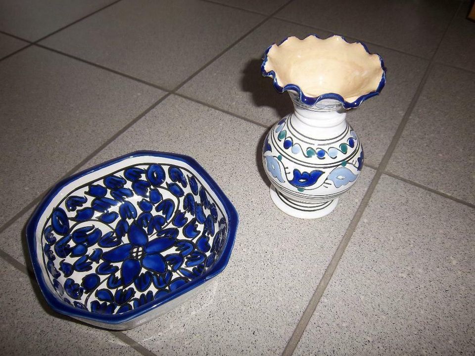 Vase und Schale blau/weiss in Tönisvorst