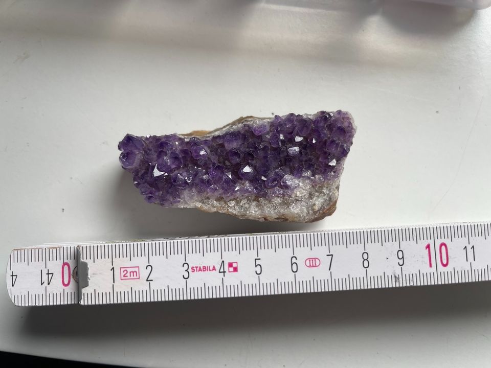 amethyst cluster edelstein kristall in Düsseldorf