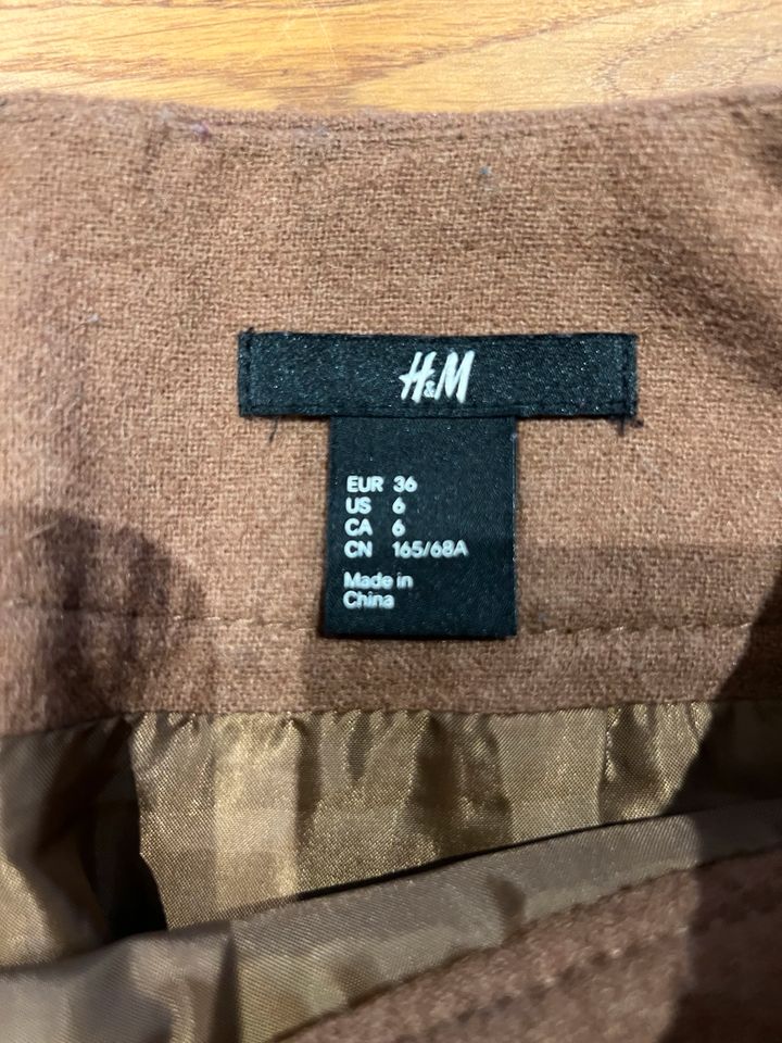 Rock braun H&M Größe 36 in Borken