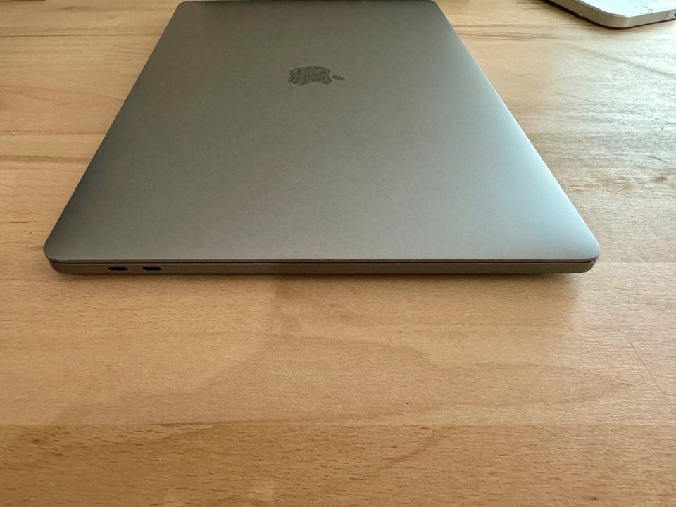 Apple MacBook Pro 16“ Retina ATI Pro 5300m 2019 16GB i7 512GB SSD in Rheine