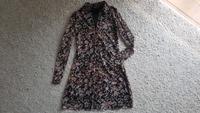 Stradivarius Tüll Blumenmuster Minikleid Polo V-Ausschnitt Bayern - Hirschaid Vorschau