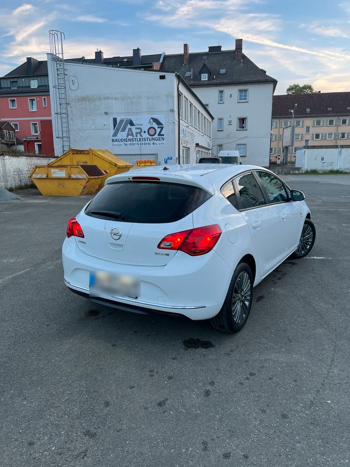 Opel astra J eco flex 1,4 in Hof (Saale)