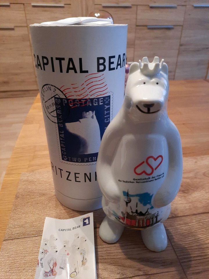 Capital Bear  Groß in Berlin