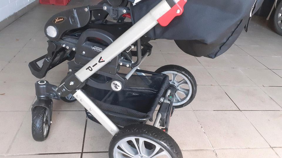 Hartan Kinderwagen VIP in Schlangen