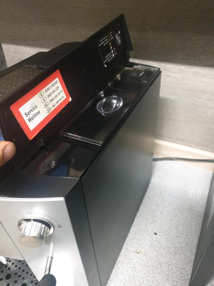Jura Impressa F70 Kaffeemaschine Kaffeevollautomat Espresso in Heubach