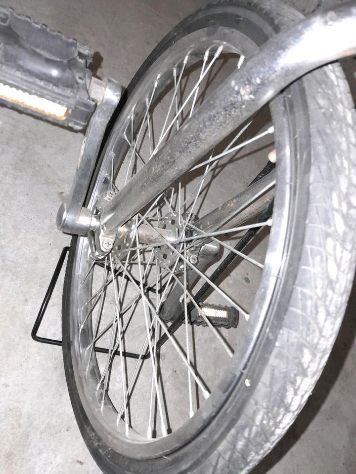 Einrad 20" verchromt mit Gebrauchspuren in Mainz