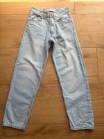 Bershka Jeans 90‘s Straight Fit Gr.32  hellblau Bayern - Buttenheim Vorschau