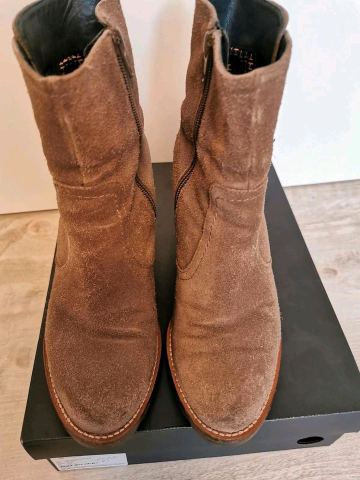 Tommy Hilfiger Stiefeletten Ankleboots Isabella braun Gr.38 in Bayern -  Ebermannstadt | eBay Kleinanzeigen ist jetzt Kleinanzeigen