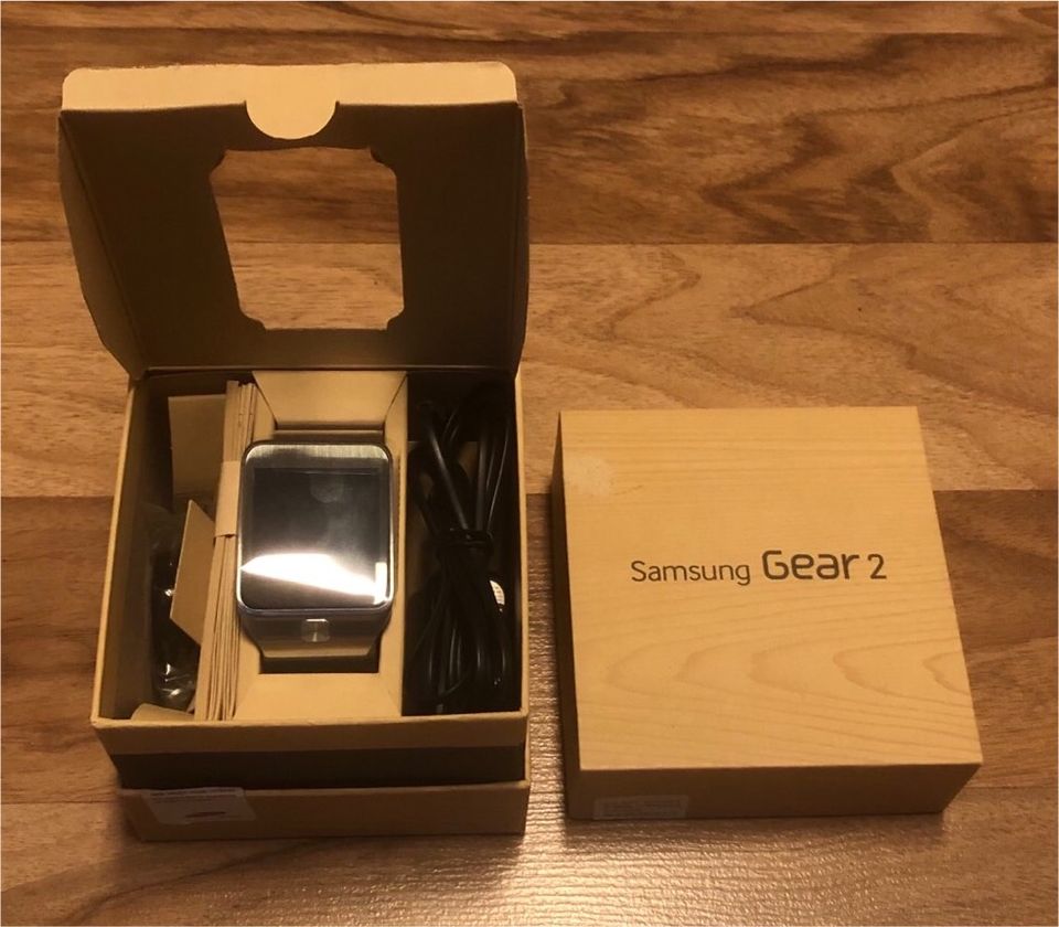 SAMSUNG Gear 2 in Karlsdorf-Neuthard