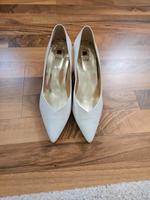 Brautschuhe weiß spitz Hessen - Bad Homburg Vorschau