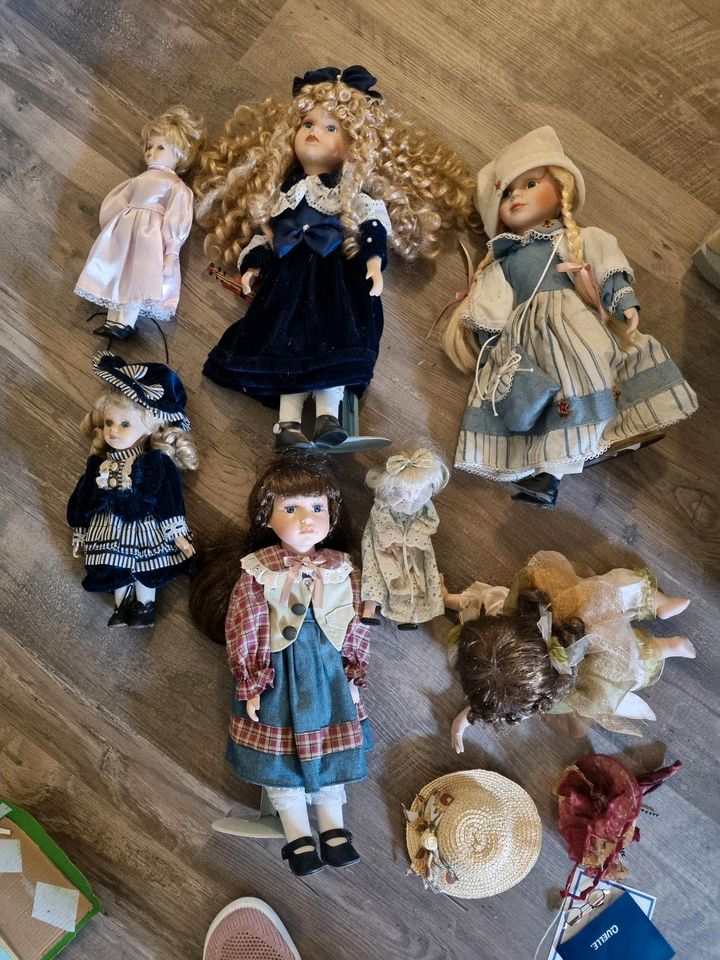 Konvolut 19 Porzellan-Puppen Sammler-Puppen im Set in Olbersdorf