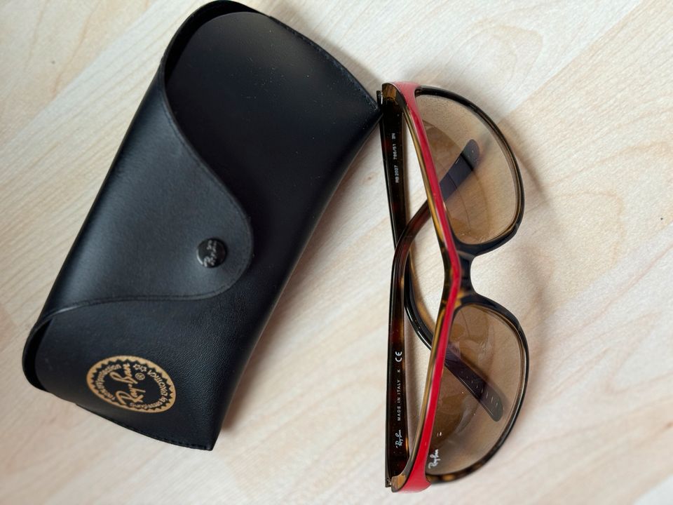 Ray Ban Sonnenbrille Herren NEU in Wiesbaden