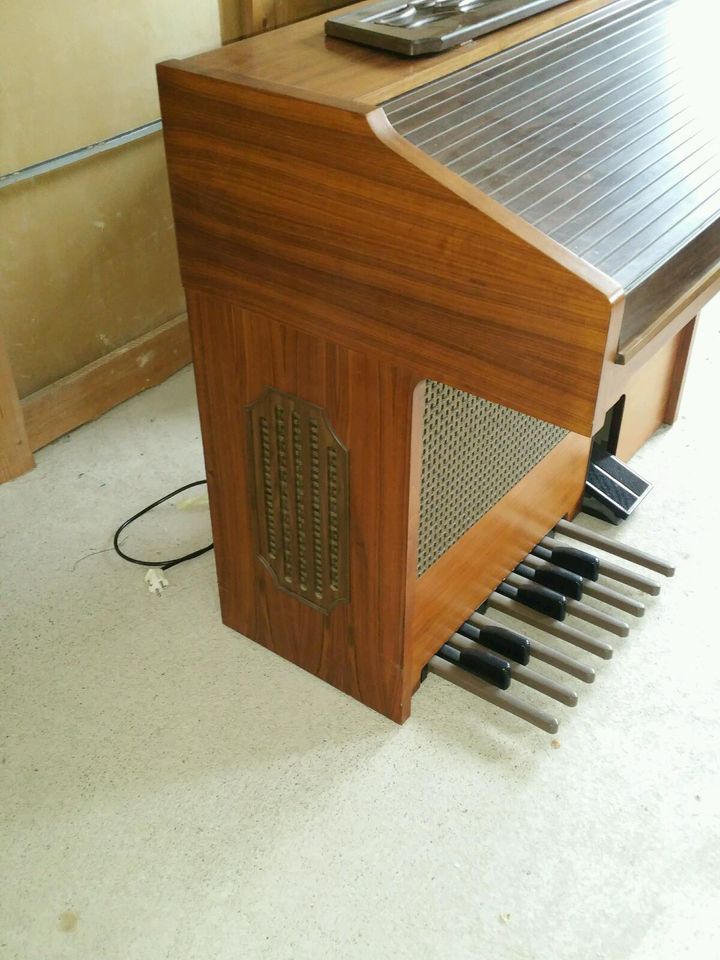 Heim - Orgel Farfisa in Meschede