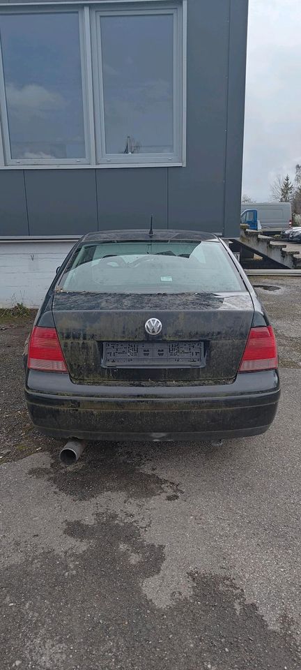 VW Bora 2.3l 5zyl Schlachtfest in Altensteig