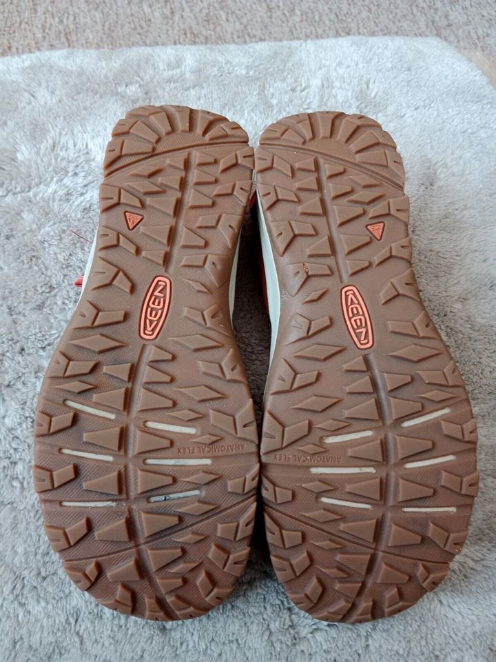 Damen Trekking Schuhe Größe 40 von Keen für den Strand Im Sommer in Bürgel