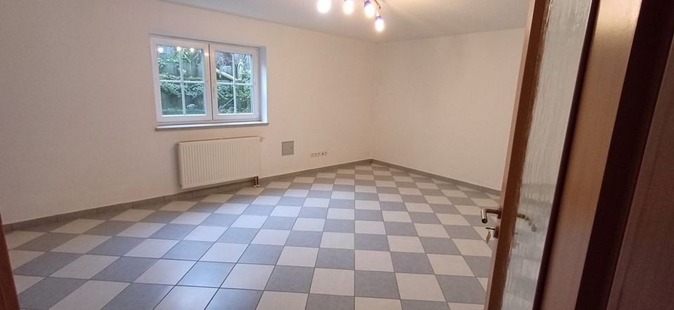 EINFAMILIENHAUS MIT DG-AUSBAURESERVE BEI HERRIEDEN ZU VER-KAUFEN! in Herrieden