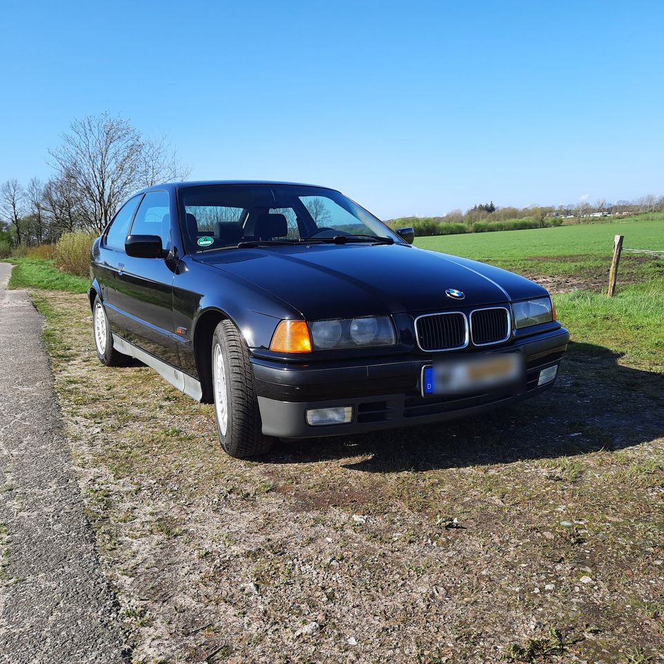 BMW 316i compact E36 in Viöl