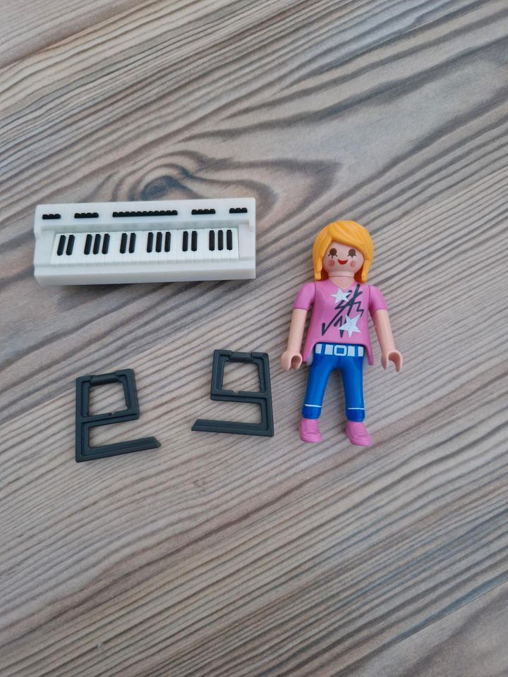 Playmobil 9095 Sängerin mit Keyboard in Heiligenhaus