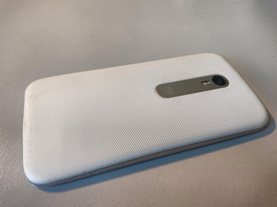 Motorola Moto G 3. Generation XT1541 16GB weiss LineageOS 16 OVP in Leipzig