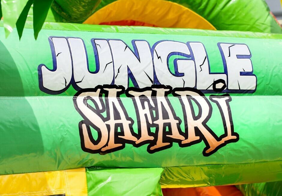 Multiplay Hüpfburg Safari zu vermieten in Petershagen