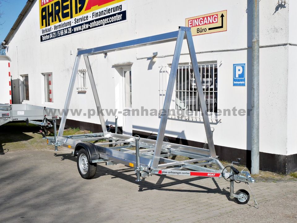 Werbeanhänger 750kg 350x140x200cm Pkwanhänger mit Werbegestell in Stuhr