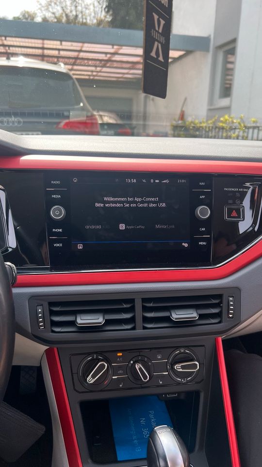 VW Seat Audi Skoda CarPlay Android Auto Freischalten Update Navi in Göppingen