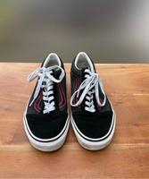 Vans Sneaker schwarz rot Gr. 39 Hessen - Edermünde Vorschau