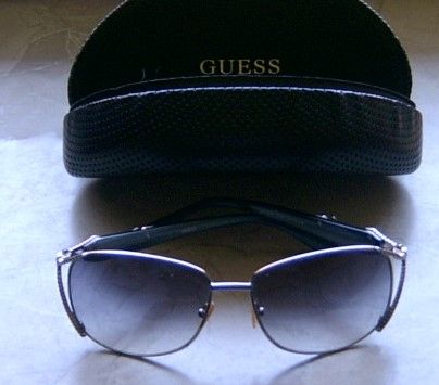 wunderhübsche Guess GU 6526 SI 48 59-15-130 Originalbox VINTAGE in Schleswig