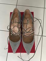 Valentino Pumps Ankle Strap mit Nieten Veloursleder Graublau Nordrhein-Westfalen - Pulheim Vorschau