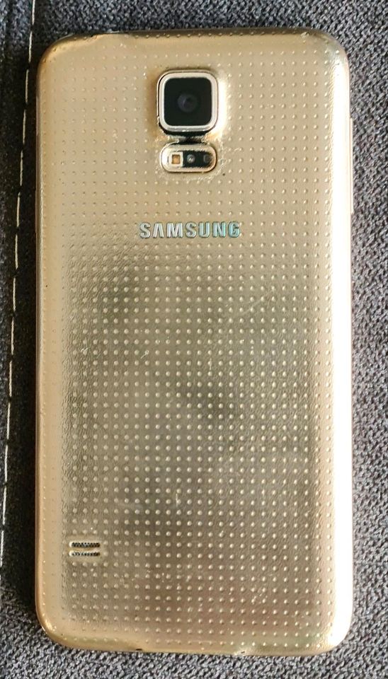 SAMSUNG Galaxy S5 SM - G 900F mit Zubehör in Frontenhausen