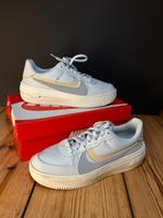 Nike Air grau 42.5 Berlin - Karlshorst Vorschau