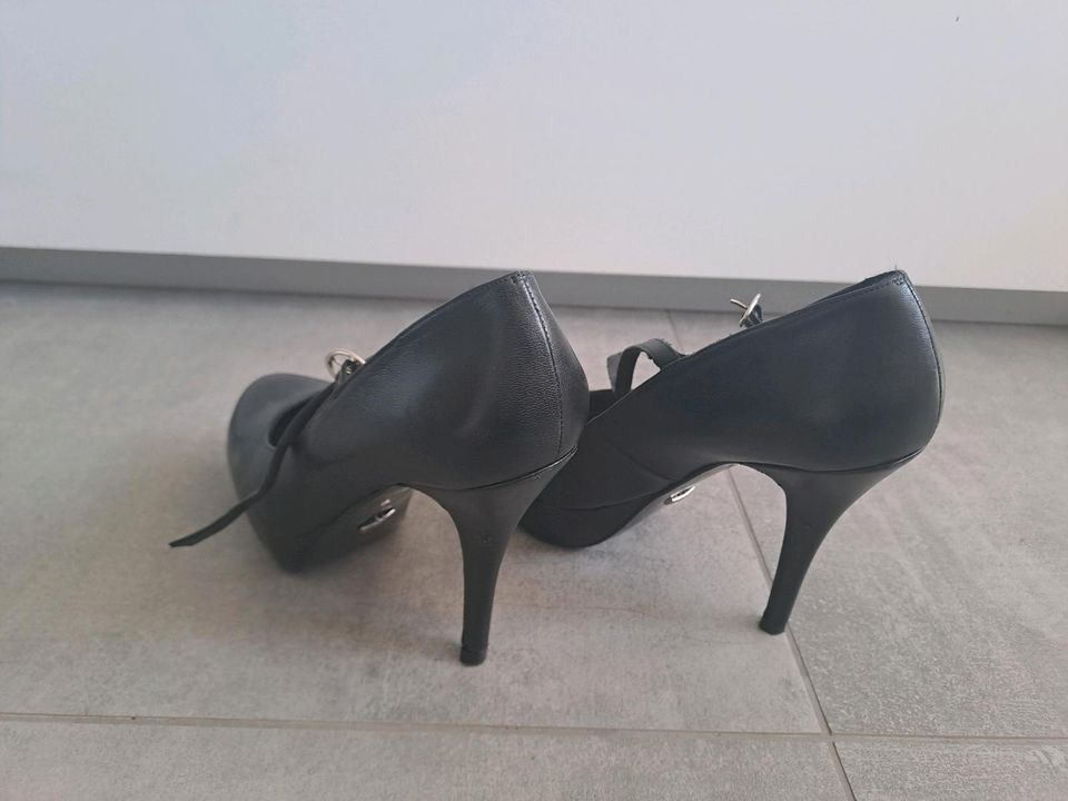 Buffalo High Heels High-Heels Pumps Schuhe Größe 38 in Nersingen