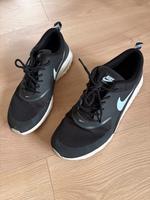 Nike Damen Sneakers Gr.42,5/wie Gr.41 Nordrhein-Westfalen - Hiddenhausen Vorschau