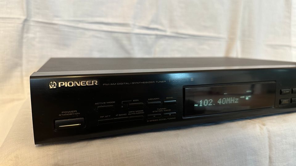 Pioneer A209R Stereo Verstärker/F303RDS Tuner/Radio in Dresden