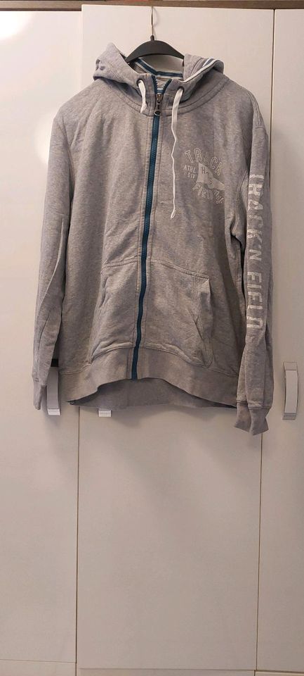 Anziehpaket Männer Pullover Sweatjacke XL-XXL, Esprit Tom Tailor in Bergisch Gladbach