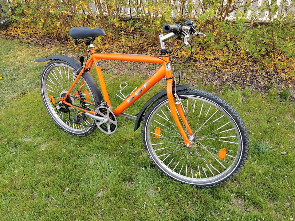 Fahrrad BBF Mountainbike 26" orange 27 Gänge gepflegter Zustand in Hermsdorf