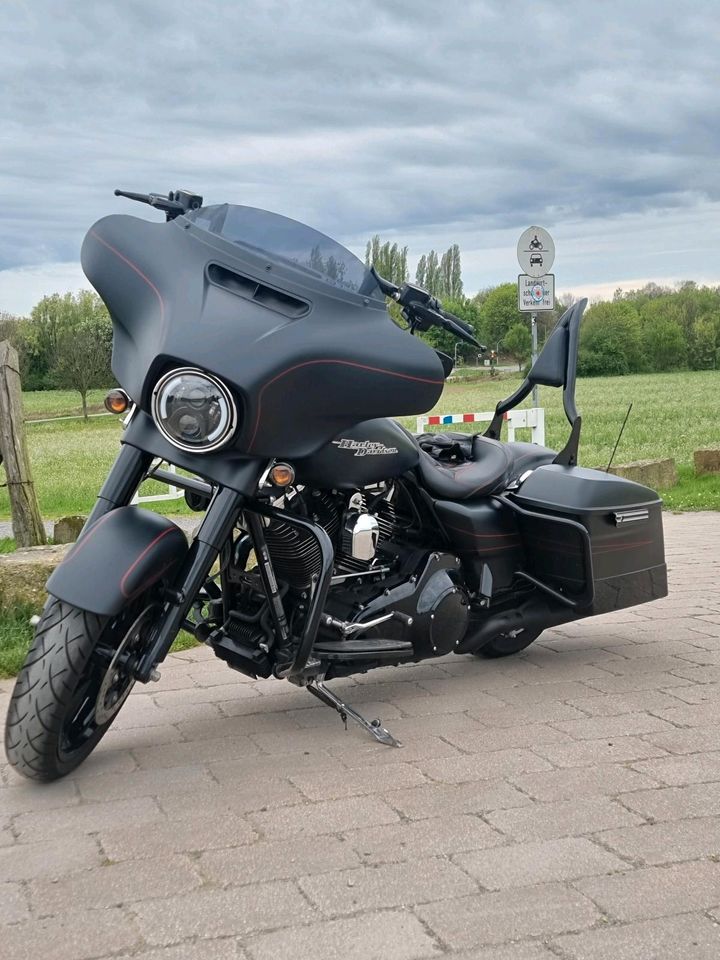 Harley davidson street glide special  1HD 103 Motor in Duisburg