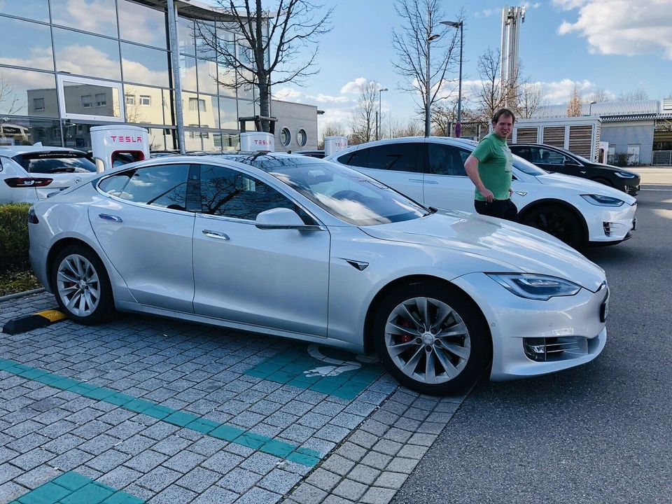 MIETEN - Tesla S P100DL Silber - eAuto Abo - Langzeitmiete in Friedrichsdorf