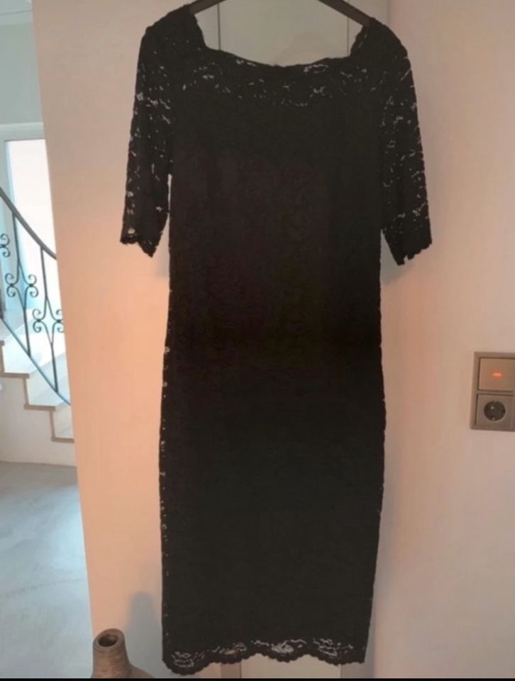 Damenkleid mit Spitze elegant festlich von Esprit in schwarz Gr.S in Rösrath