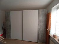 Kleiderschrank sehr guter Zustand in weiß-Beton Optik Niedersachsen - Sibbesse  Vorschau